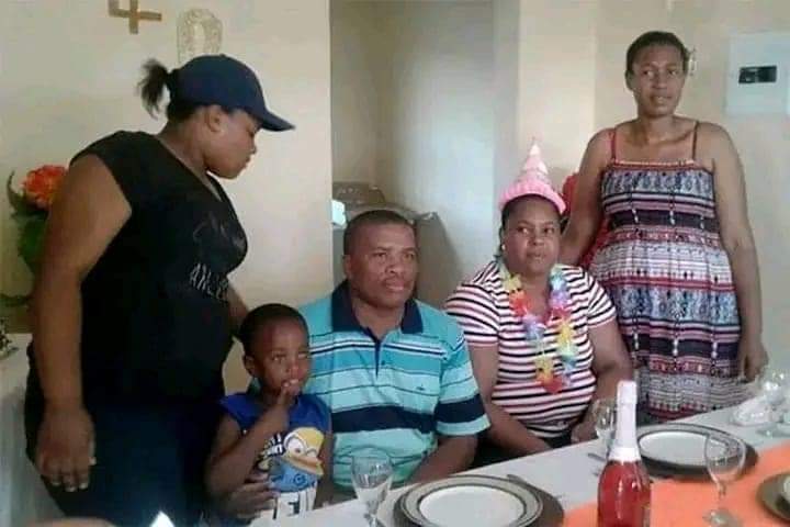 Onthatile was 15 when she murdered her father (cop), mother (nurse), pregnant sister and her younger brother