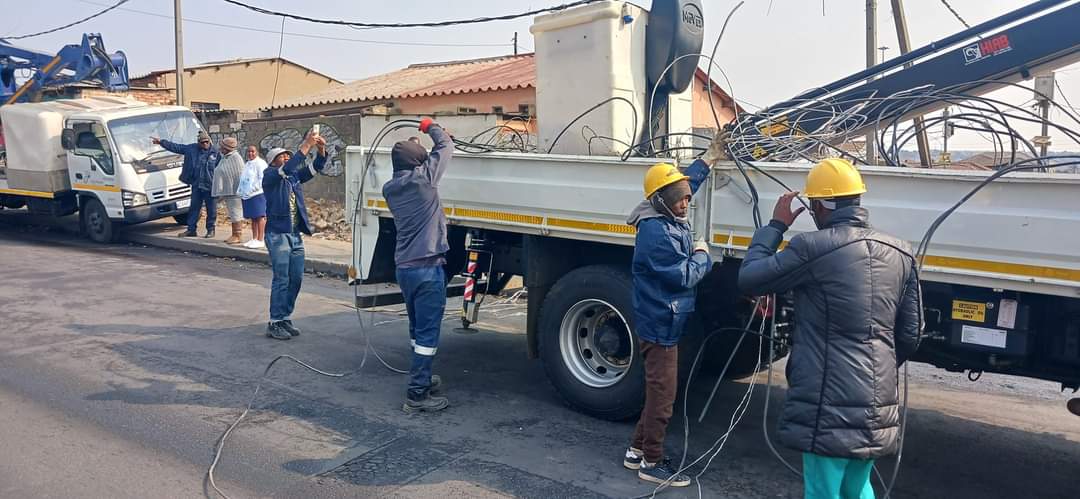 THREE CITY POWER EMPLOYEES ARRESTED FOR CABLE THEFT AND VANDALISM