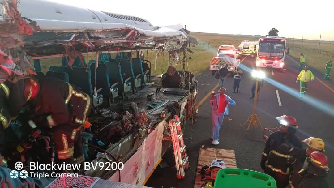 BUS CRASH CLAIMS TEN PEOPLE